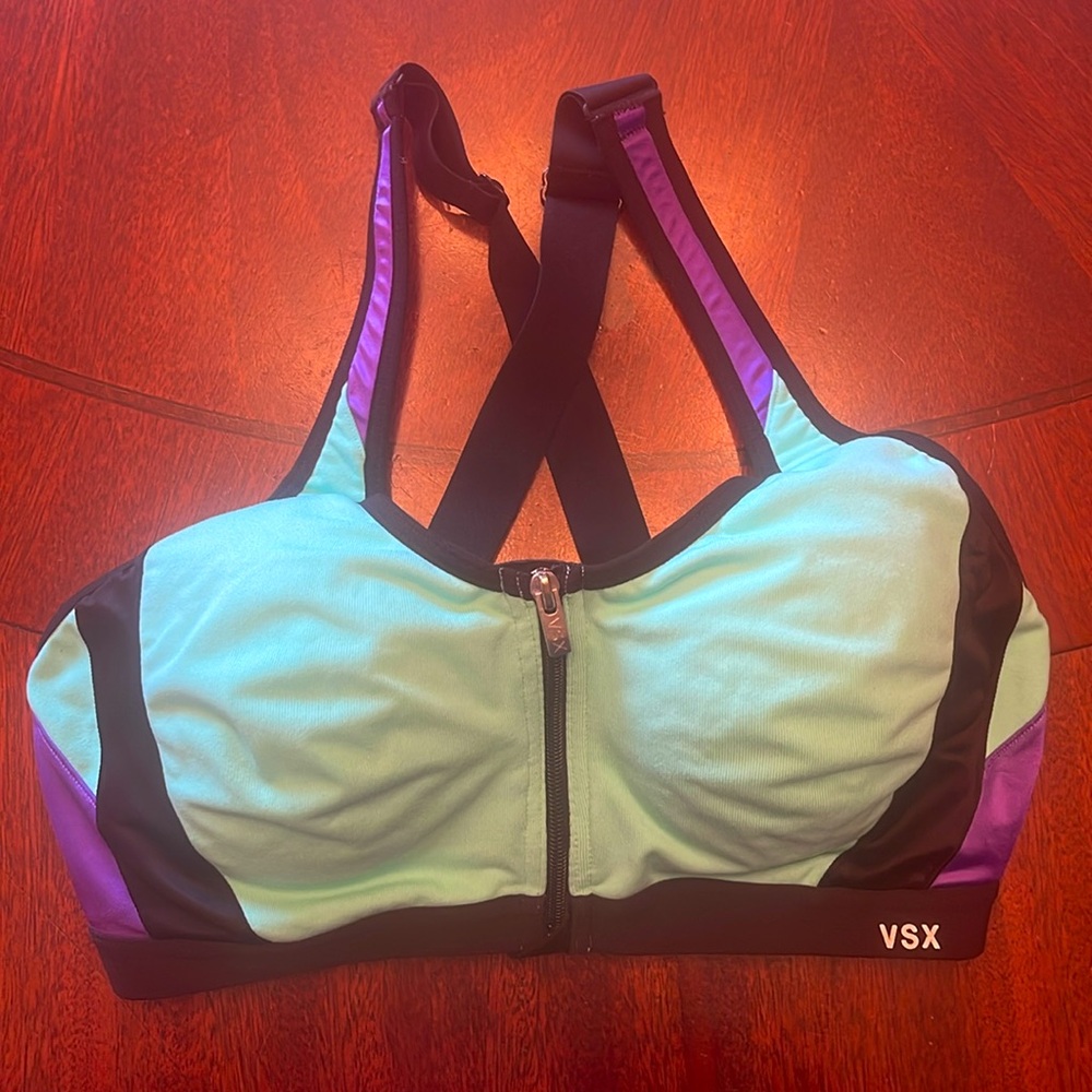 VICTORIA'S SECRET VSX SPORT BRA  ( WITH UNDERWIRE )